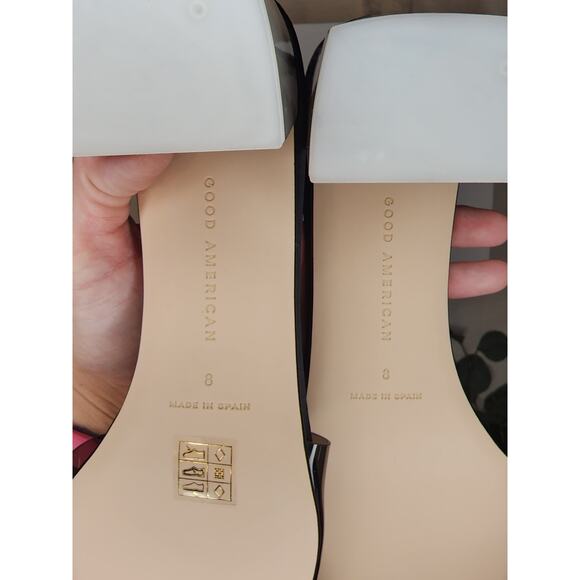 Good American Block Heel Slide Sandal in Black - Picture 5 of 8